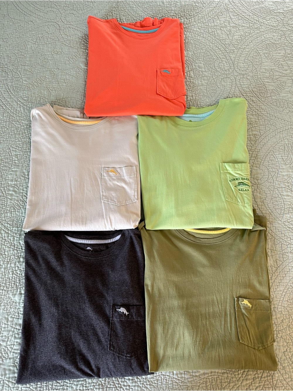 Tommy Bahama Men’s Short Sleeve Relax Crew Neck Pocket T Shirts Lot of 5 Medium